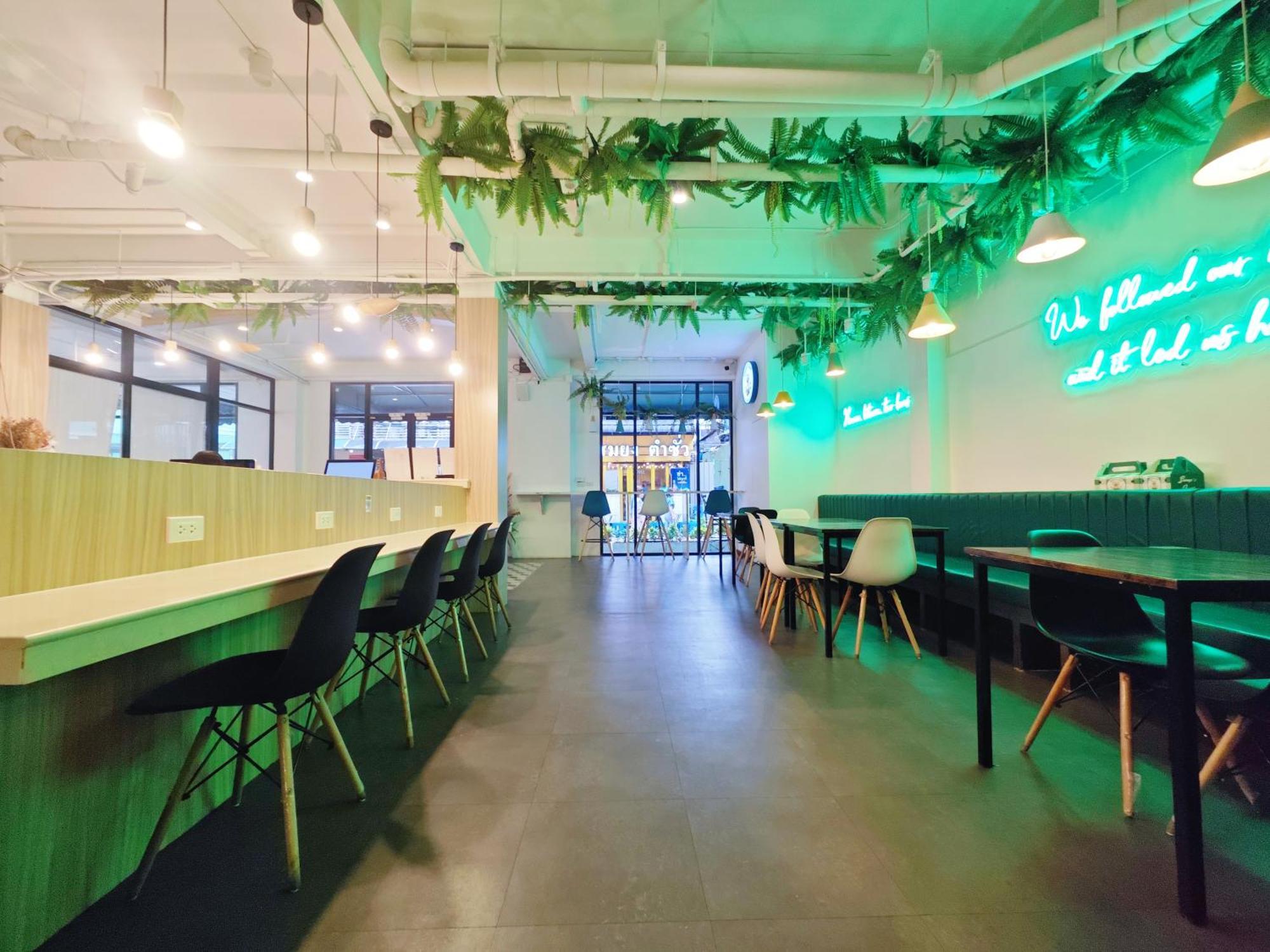 Ostay Asoke Bangkok Makkasan Luaran gambar