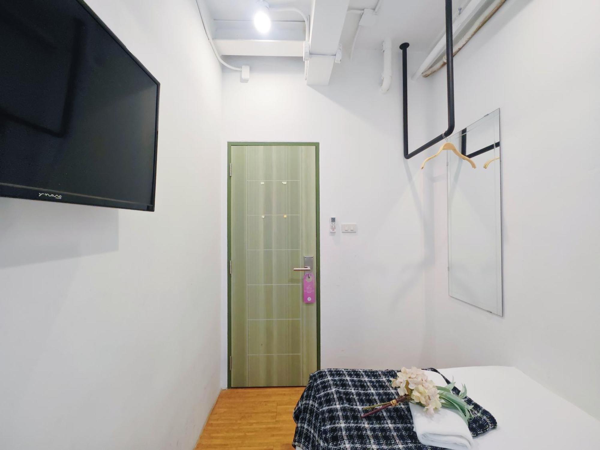 Ostay Asoke Bangkok Makkasan Luaran gambar